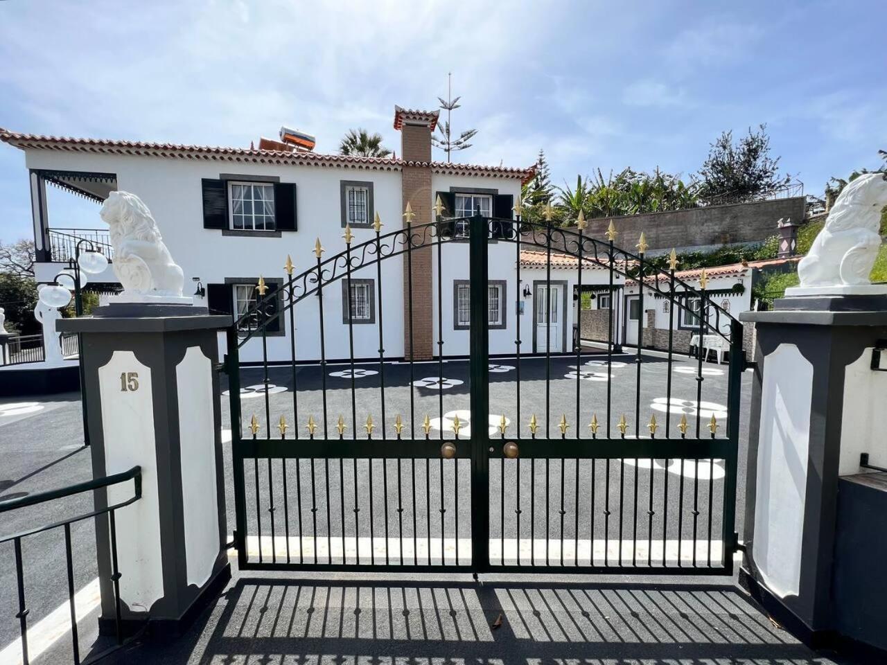 Comfortable 2-Bedroom Apartment For Relaxing Stays Funchal  Exterior foto